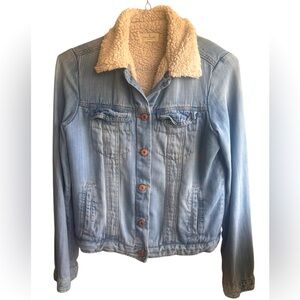 Thread & Supply: Denim, Sherpa Lined Blue Jean Jacket. Size Small